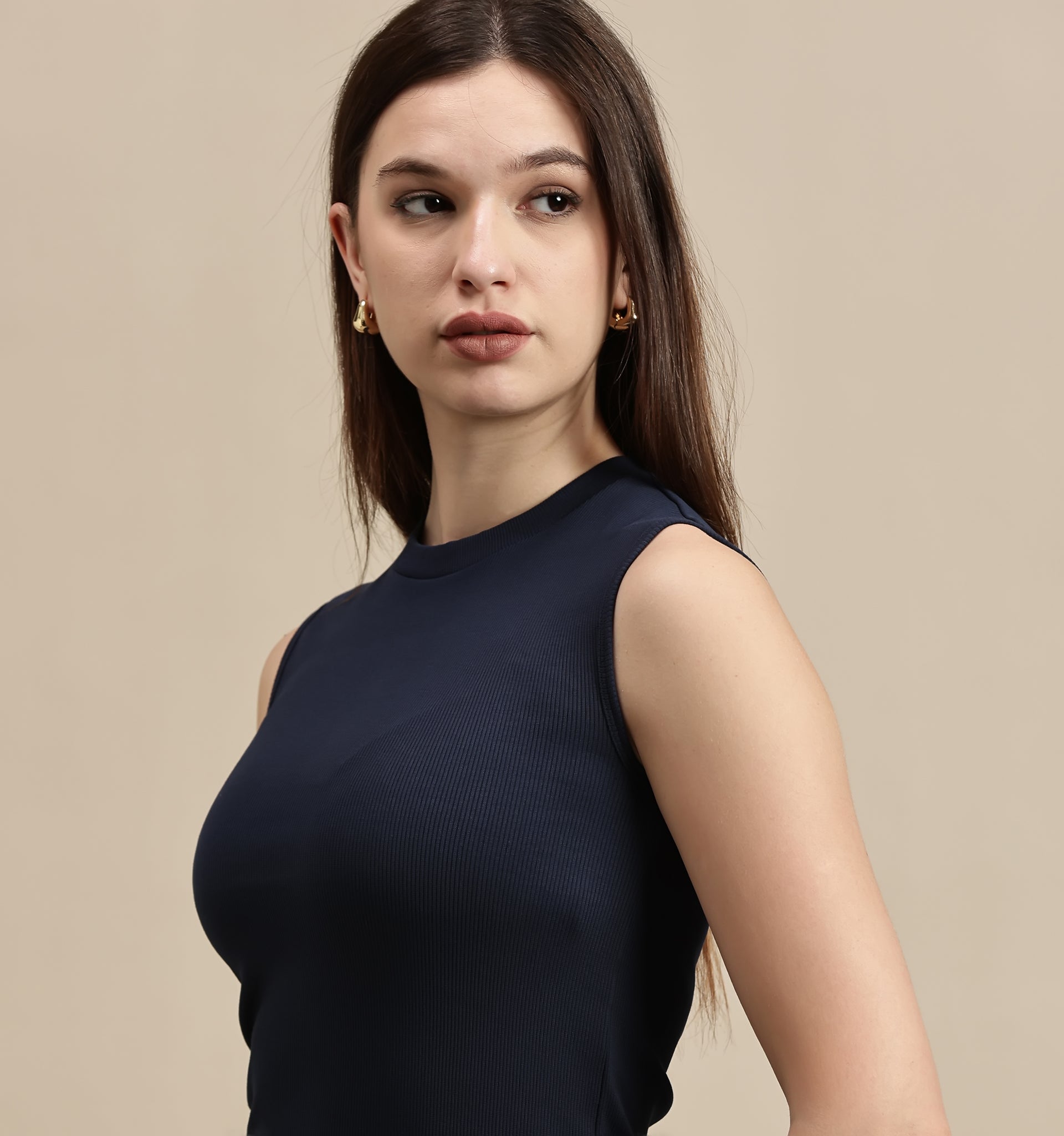 Women's Top – Crew Neck Sleeveless Top